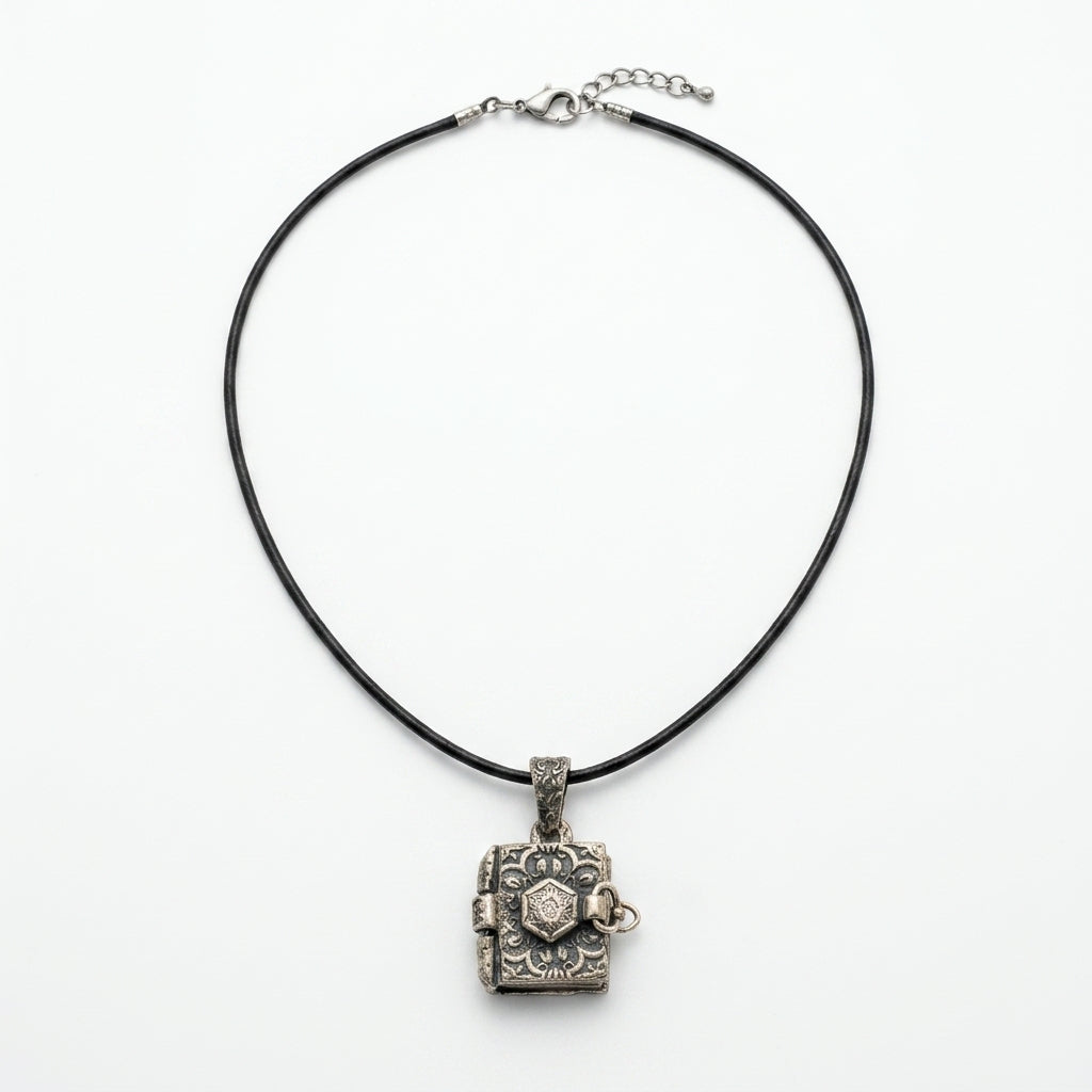 Collier locket livre avec zircon blanc