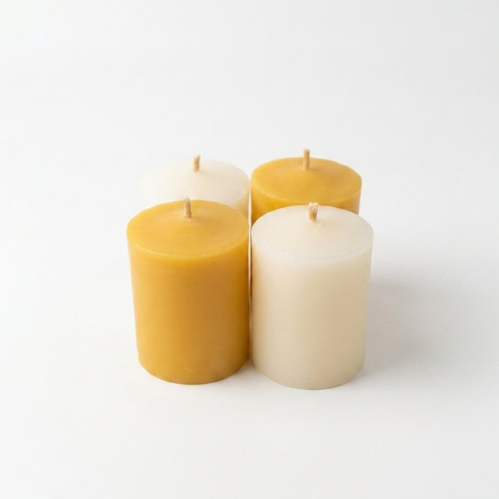Lot de 4 Bougies Bienfaitrices "Votives" en cire d'abeille (2 blanches / 2 jaunes)